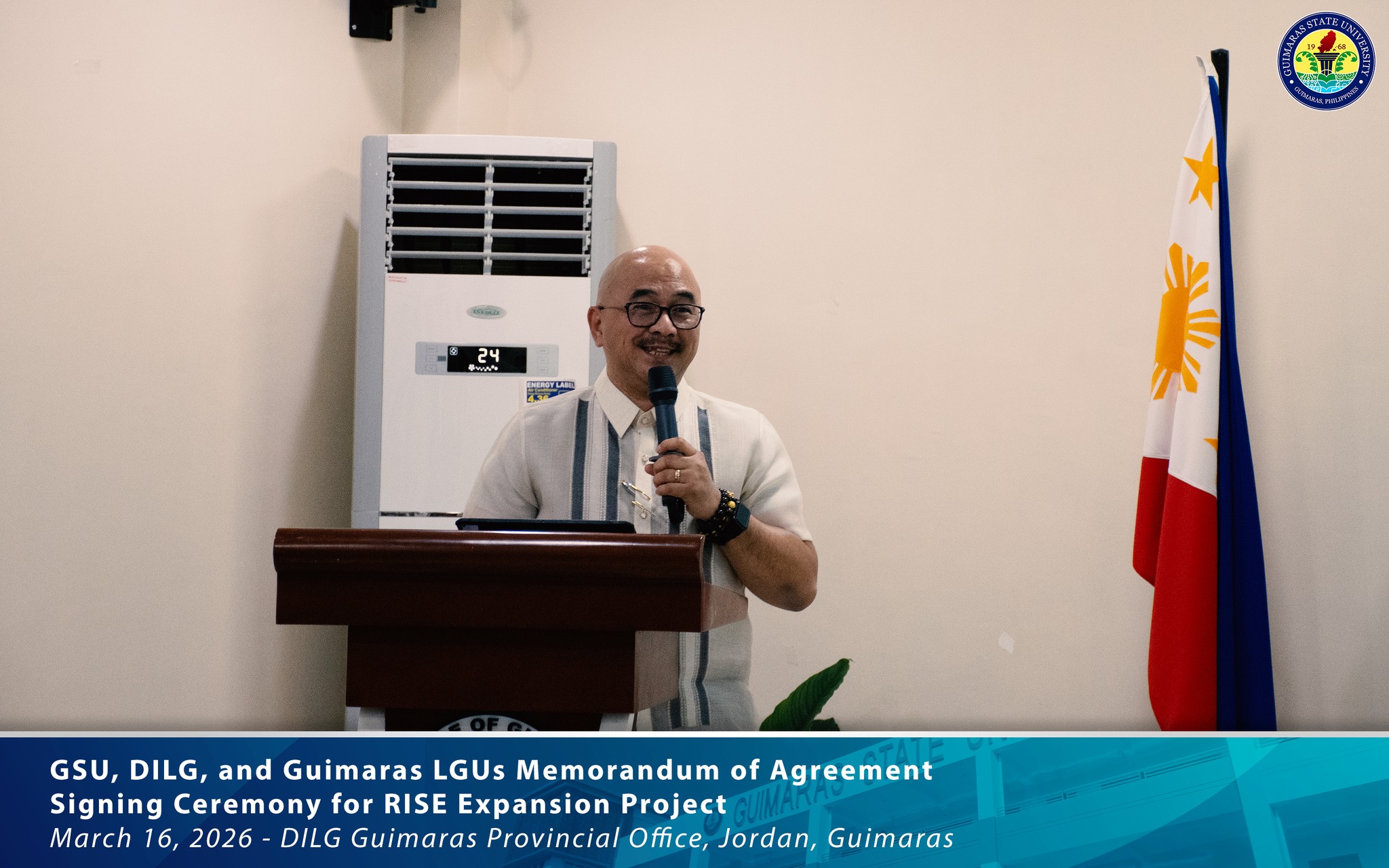 Officials at MOA Signing