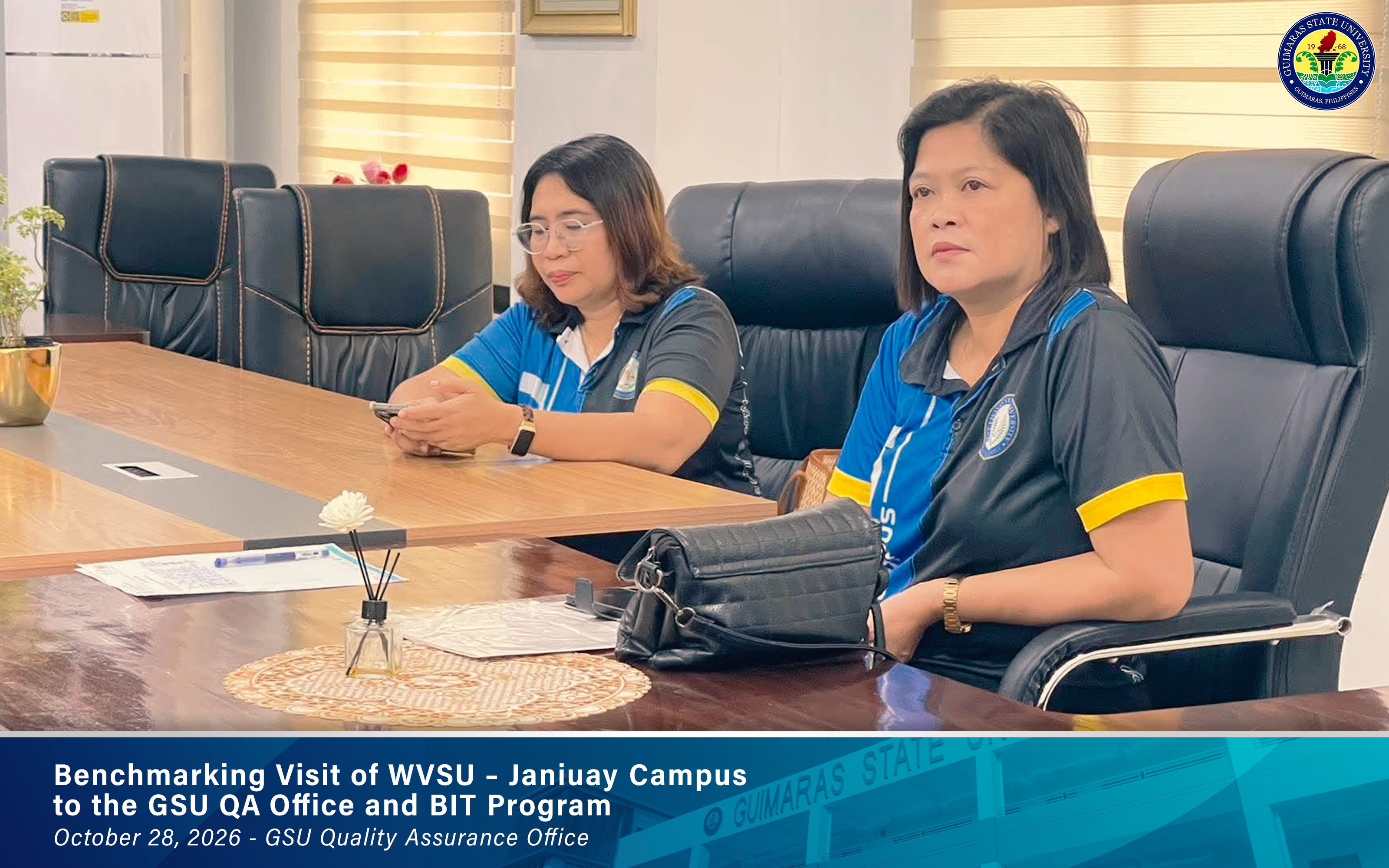 Participants exchange accreditation practices and quality assurance experiences during the visit